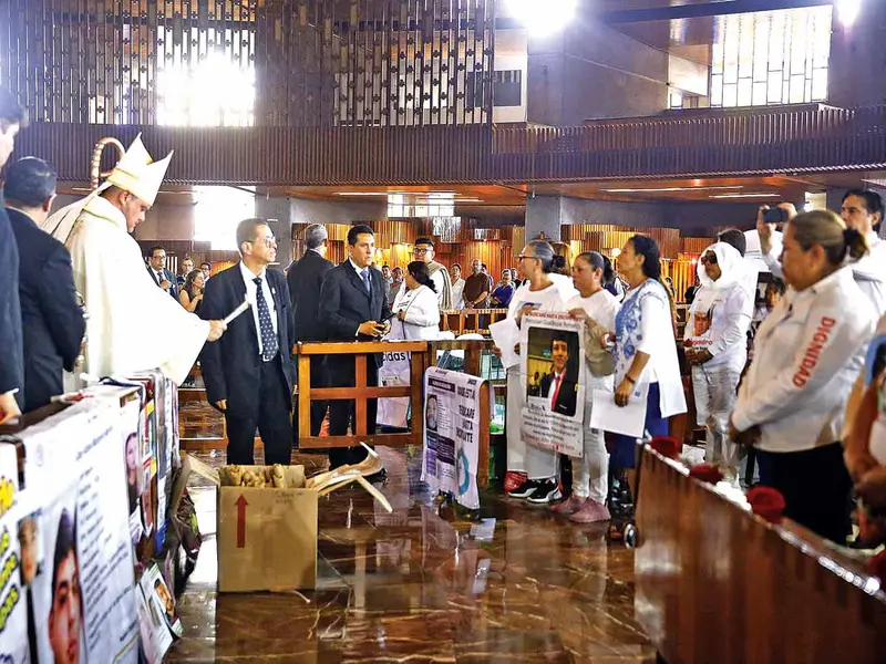 Iglesia católica visita cárceles para dar con desaparecidos