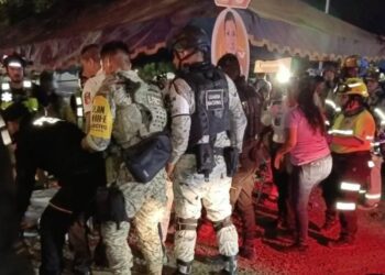 AMLO: ‘La autoridad tiene que investigar’ el colapso del escenario