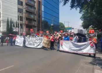 Anuncian huelga a partir del 5 de junio en prepas de CDMX
