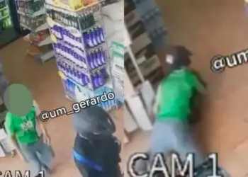 Hombre aplica ‘llave’ de luchador y frustra asalto en Guanajuato