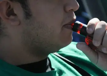 El uso de vapeaores podría producir cáncer de pulmón en 15 años