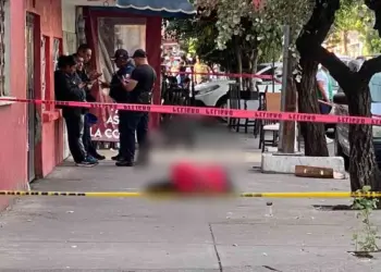 Balacera en negocio de comida deja como saldo un muerto y tres heridos en Iztacalco