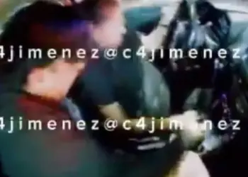 ¡Se puso trucha! Una conductora en la CDMX evita ser asaltada de forma valiente