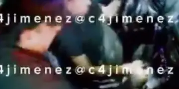 ¡Se puso trucha! Una conductora en la CDMX evita ser asaltada de forma valiente