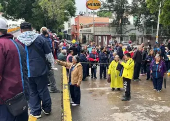 IPN rescinde contrato con empresa que debe al personal de limpieza