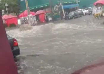 Fuertes lluvias inundan Iztapalapa