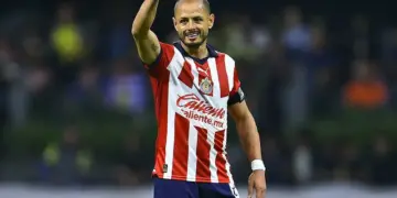 Chicharito asegura no estar distraído del futbol