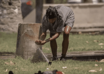 Migrantes pierden la vida por ola de calor al intentar cruzar la frontera