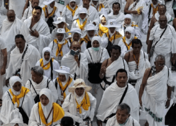 Arabia Saudita expulsa a 300 mil peregrinos clandestinos de La Meca