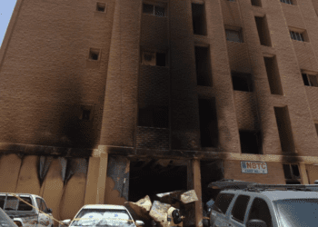Más de 49 personas pierden la vida por incendio en Kuwait
