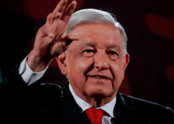 AMLO asegura estar “al cien” tras chequeo médico