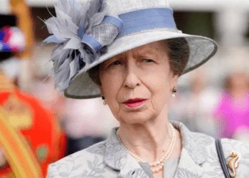 Hospitalizan a la princesa Ana de Inglaterra