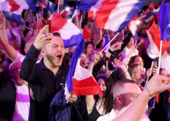 Extrema derecha gana primera vuelta en las elecciones de Francia
