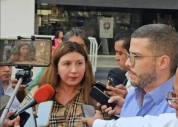 Funcionaria de la Contraloría es acusada de tráfico de influencias