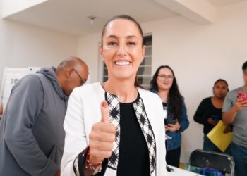 Claudia Sheinbaum acude a Tlalpan a votar