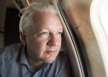 Antes de ir a Australia, Julian Assange se declarará culpable en isla de EU