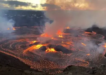 Tras 50 años, volcán Kilauea hace erupción