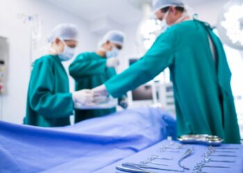 Joven denuncia ser forzado a cirugía de cambio de género