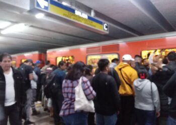 Denuncian pornografía en el Metro de CDMX