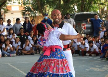 Refuerzan lazos culturales entre Solidaridad y Colombia