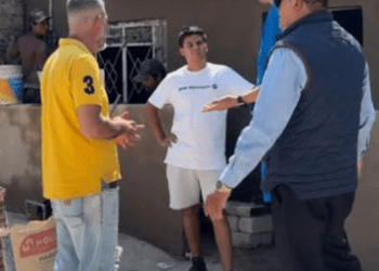 Influencer amenazado por reparar casa de seguidora