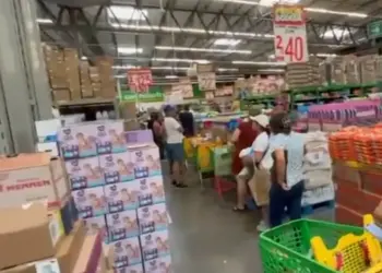 Comienzan compras de pánico en Nuevo León por ‘Alberto’