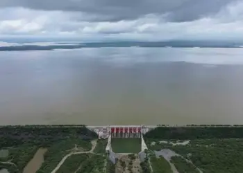 Inicia el desfogue controlado de la presa El Cuchillo en Nuevo León