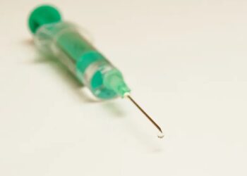 Cofepris advierte sobre falsificación de Dolo-Neurobión Forte DCS inyectable