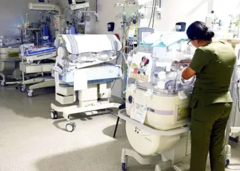 Nacimiento de trillizos en el Hospital General Infantil de Durango