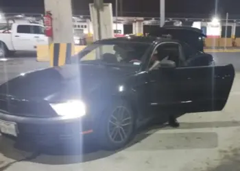 Detienen a pareja de EU que intentó ingresar armamento de alto calibre por Tamaulipas