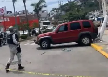 Hombre herido en ataque a balazos mientras viajaba con su familia en Acapulco