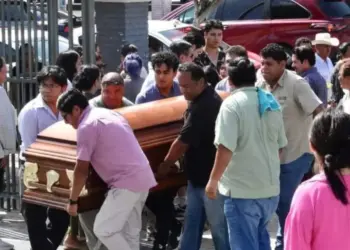 Despiden a universitarios ahogados en Veracruz