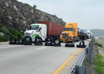 Levantan bloqueo en autopista Arco Norte