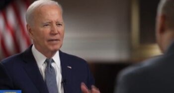 Biden llama; “tipo negro” a su secretario de Defensa