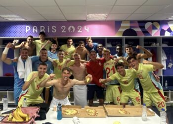 España avanza a Cuartos de Final en fútbol tras su segunda victoria