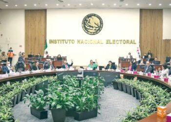 El INE consiente a los partidos al rebajarles las multas; pagarían 785 mdp