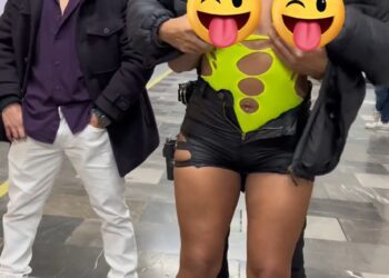 Luna Bella graba video XXX con “policías” en el metro frente a pasajeros