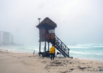 Refugios habilitados en Quintana Roo por huracán Beryl