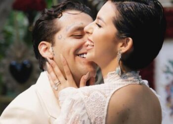 Nodal publica foto con Ángela Aguilar; casados