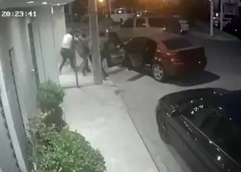 Secuestran a maestro de secundaria frente a su hija