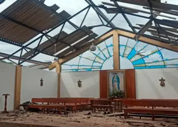 Explota iglesia en Michoacán