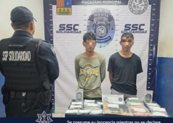 Detienen a dos sujetos con arma de fuego en Solidaridad