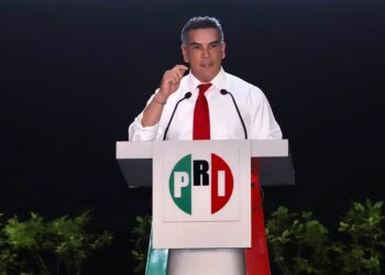 ‘Alito’ Moreno critica a exdirigentes del PRI