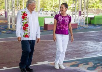 López Obrador y Claudia Sheinbaum preparan gira por el centro del país