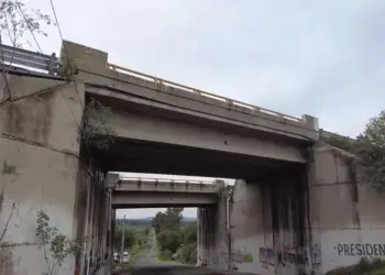 Campesinos amenazan con hacer explotar puente del Arco Norte