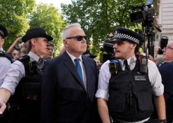 Expresentador de BBC, culpable por pornografía infantil