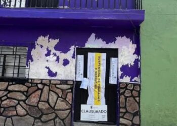 Cierran casa de citas tras la muerte de una mujer