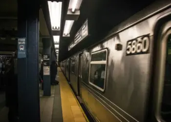 En el metro de Nueva York se instalarán detectores de armas