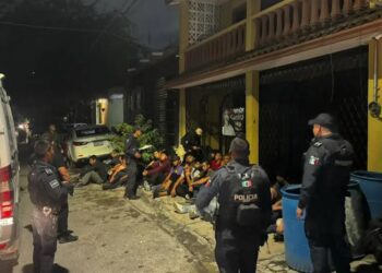 ¡Ayuda!, pedían 41 migrantes confinados en una casa en Escobedo