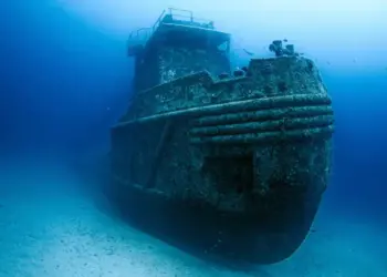 Naufragio cerca de las islas Malvinas deja ocho marineros sin vida